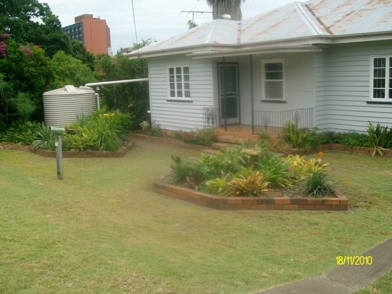 9 Thorn Lane, Ipswich QLD 4305