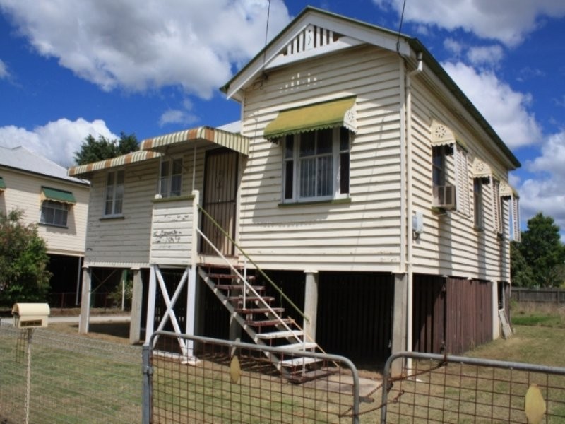 17 Joyce Street, East Ipswich QLD 4305