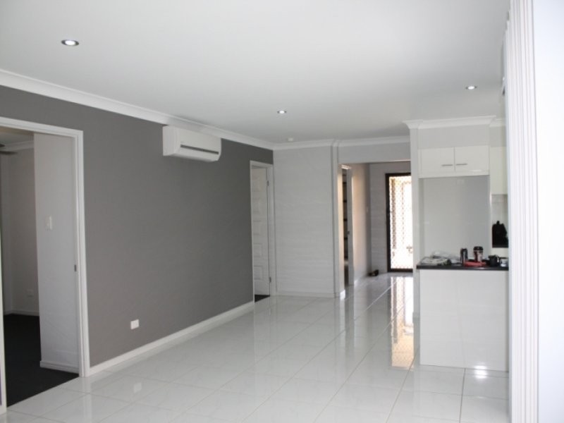 69 Honeywood Drive, Fernvale QLD 4306