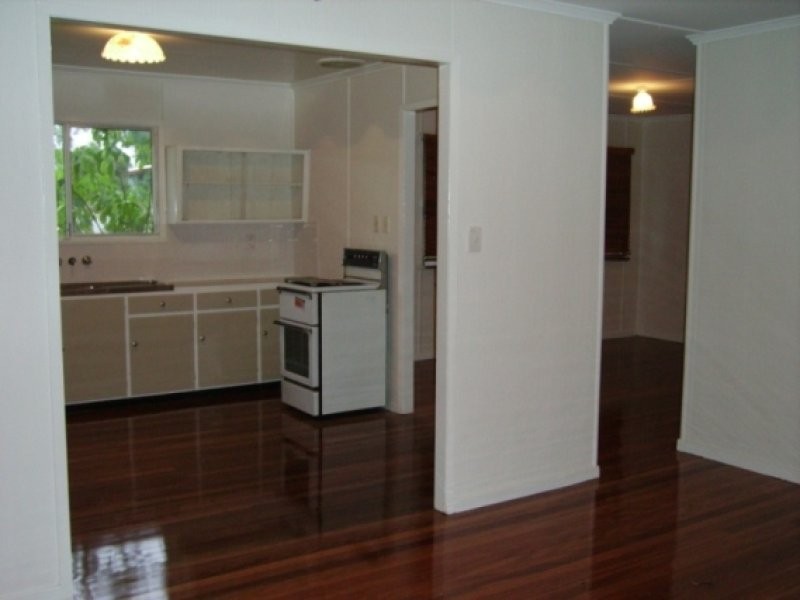 31 Gilmore Street, Leichhardt QLD 4305