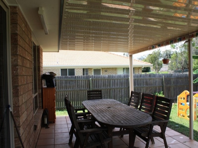 27 Des Arts Place, Wulkuraka QLD 4305