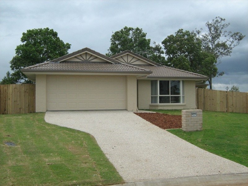 34 Angela Place, Yamanto QLD 4305