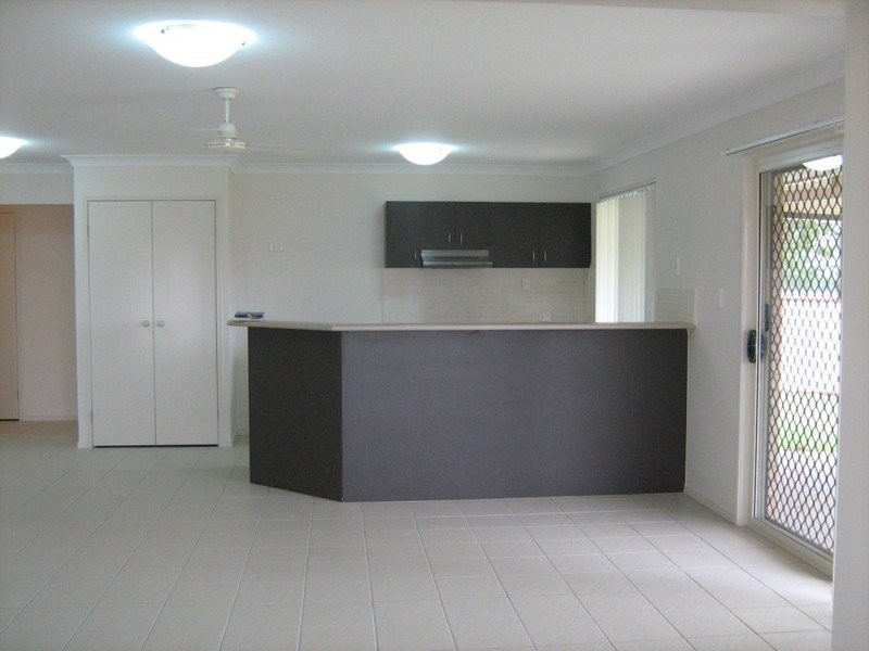 34 Angela Place, Yamanto QLD 4305