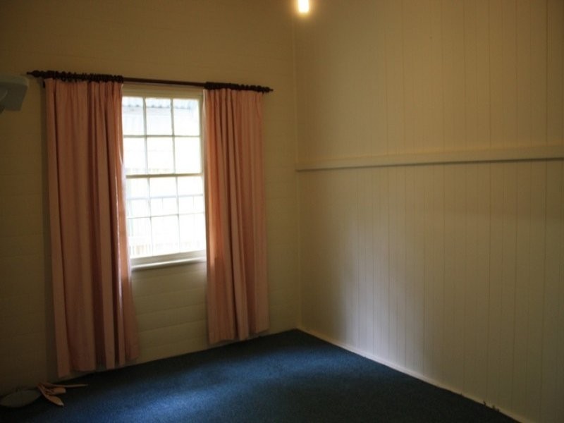 11 Delacy Street, North Ipswich QLD 4305