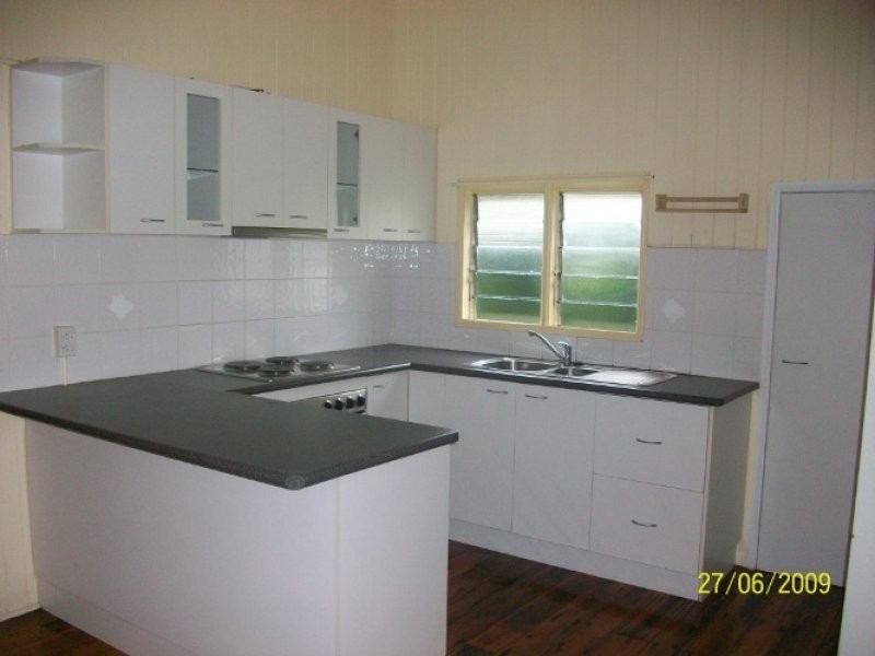 2 Mary Street, Woodend QLD 4305