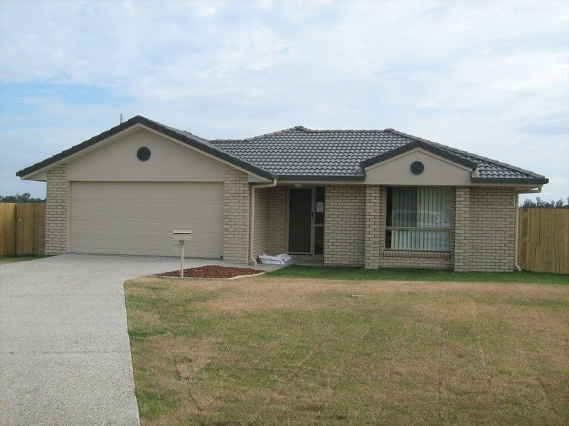 30 Bray Street, Lowood QLD 4311