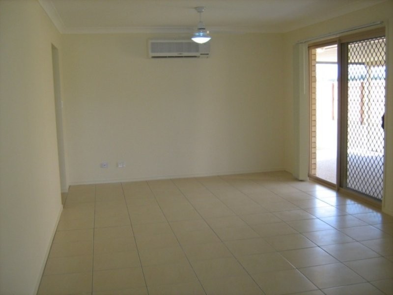 30 Bray Street, Lowood QLD 4311