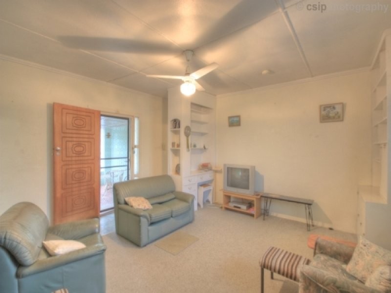 24 Glossop Street, Brassall QLD 4305