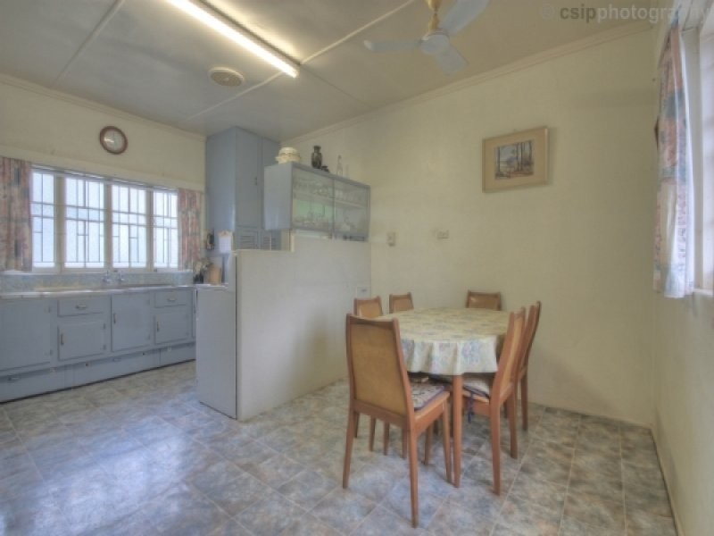 24 Glossop Street, Brassall QLD 4305