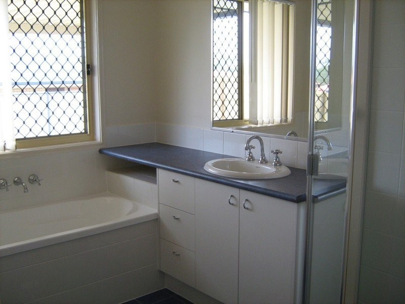 2 Ben Court, Yamanto QLD 4305