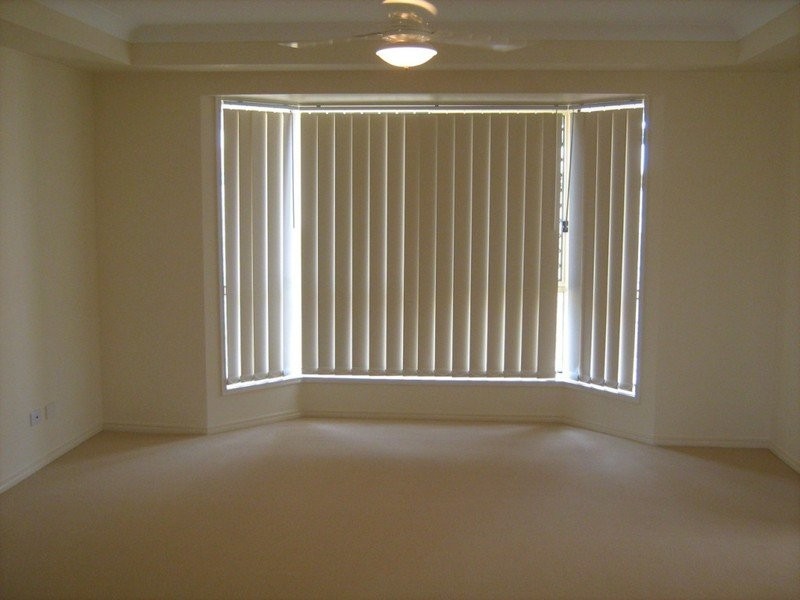 6 Benjamin Court, Yamanto QLD 4305