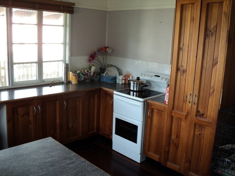 14 Casey Street, Leichhardt QLD 4305