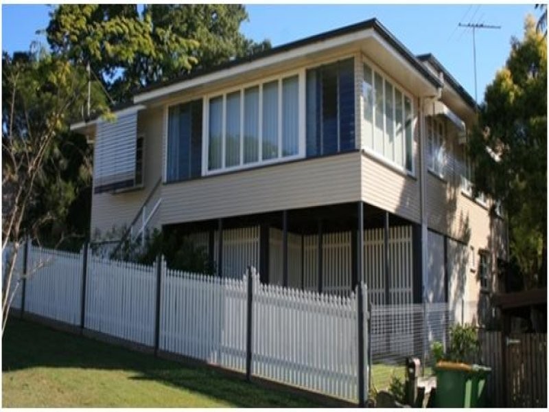 10 Ferguson Street, North Ipswich QLD 4305