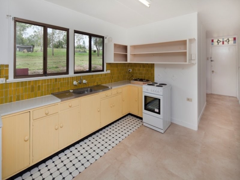 21 MacDonald Road, Wivenhoe Pocket QLD 4306