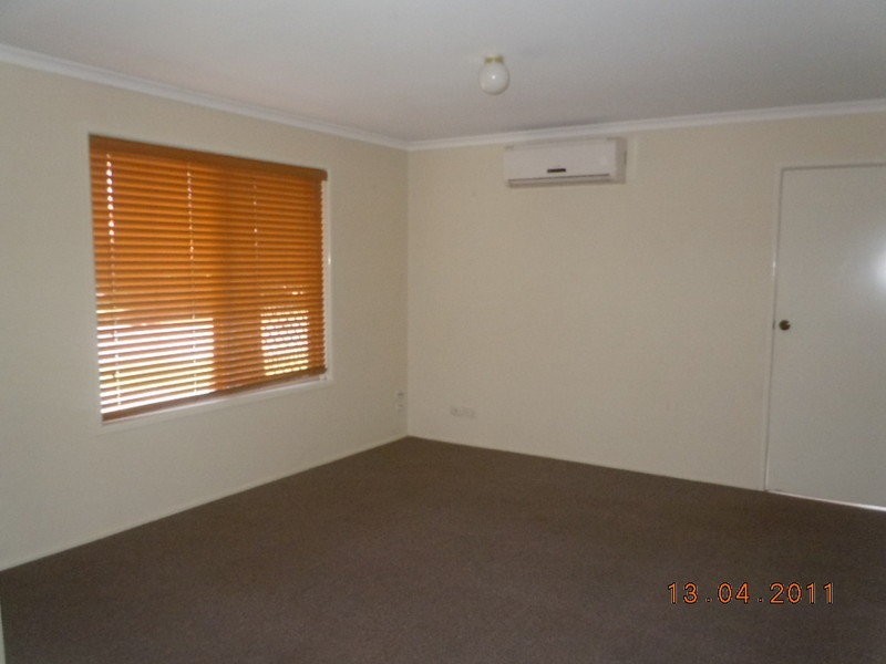 8 Cocos Place, Raceview QLD 4305