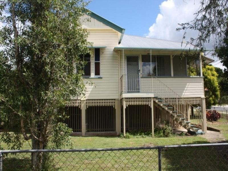 11 Whitehill Road, Newtown QLD 4305