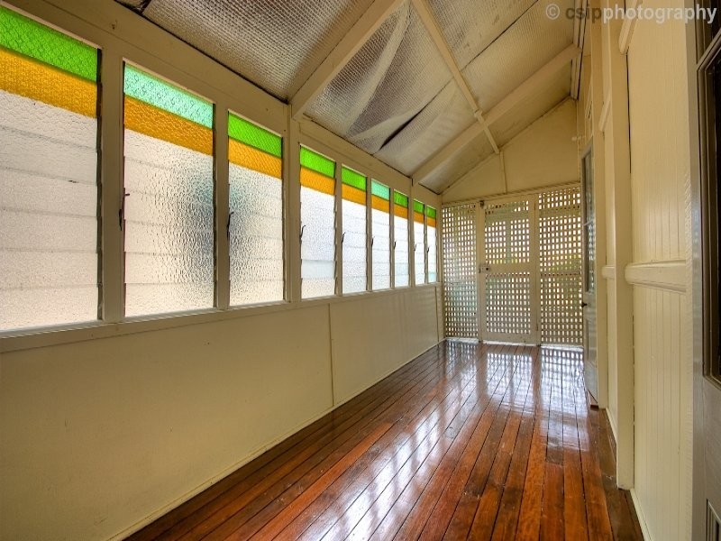 9 Mortimer Street, Ipswich QLD 4305