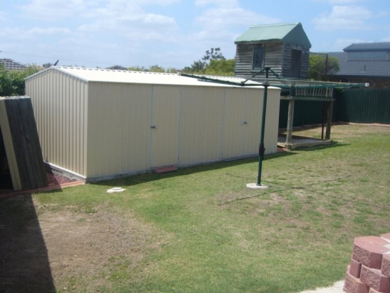 4 Walnut Close, Yamanto QLD 4305