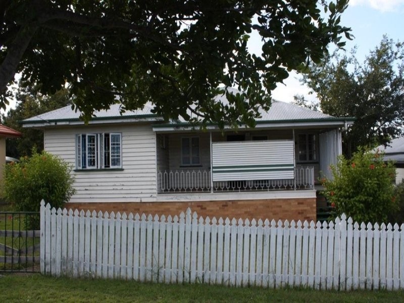170 Glebe Road, Booval QLD 4304