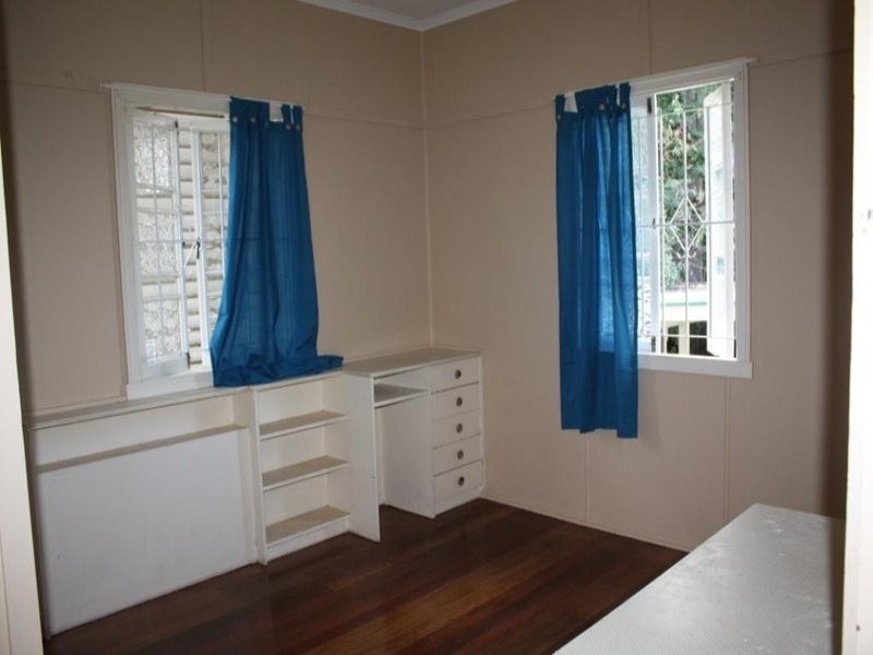 170 Glebe Road, Booval QLD 4304