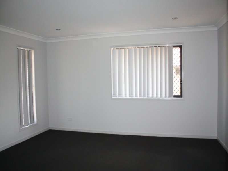 69 Honeywood Drive, Fernvale QLD 4306