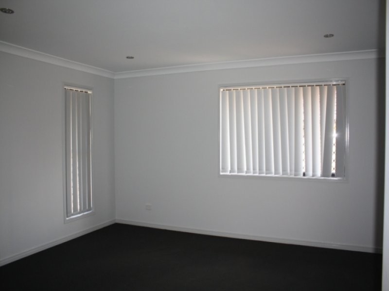 69 Honeywood Drive, Fernvale QLD 4306