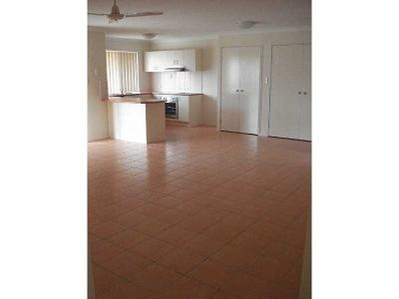 21 Angela Place, Yamanto QLD 4305