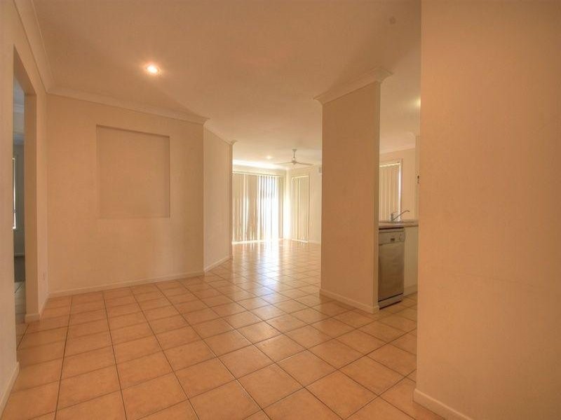 3 Hamill Place, Collingwood Park QLD 4301