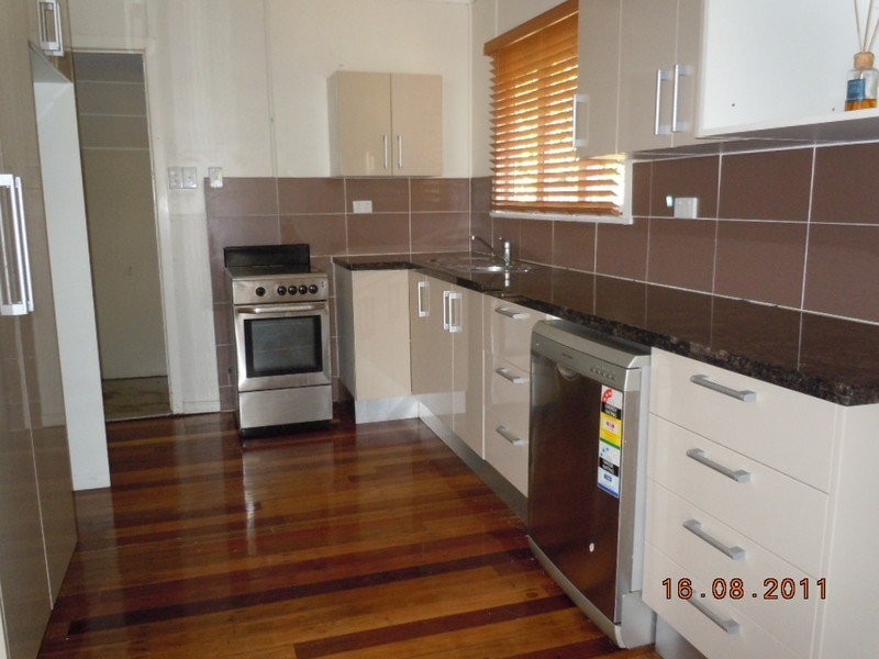 4 Allen Street, North Ipswich QLD 4305