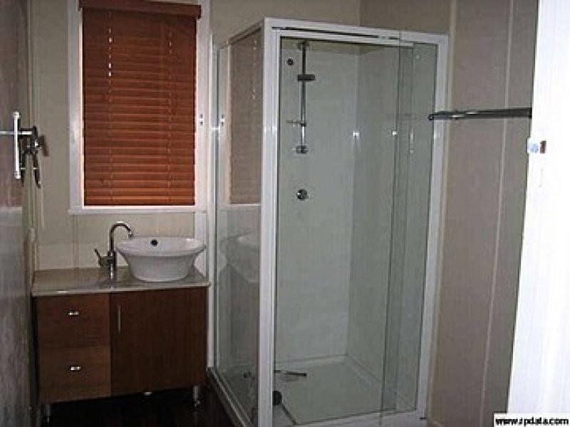 4 Allen Street, North Ipswich QLD 4305