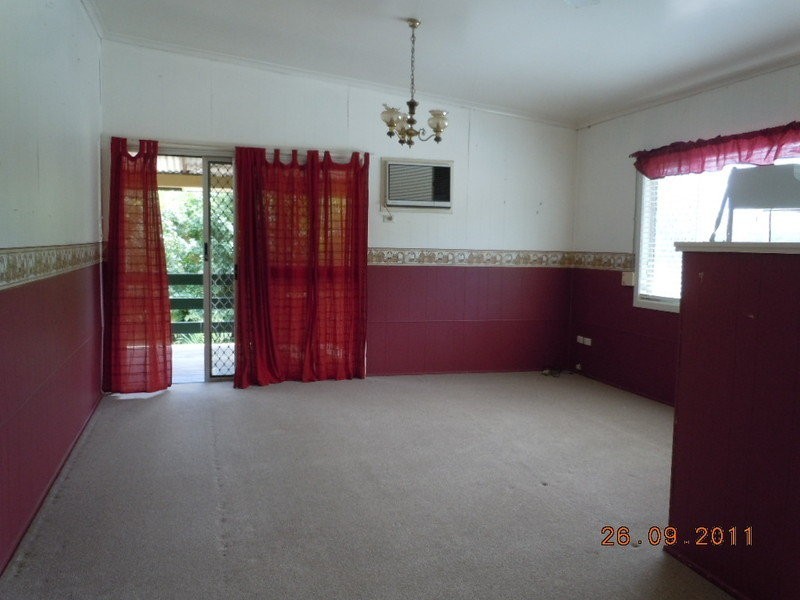 297 Brisbane Valley Highway, Pine Mountain QLD 4306