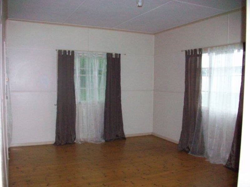 77 Stafford Street, Booval QLD 4304
