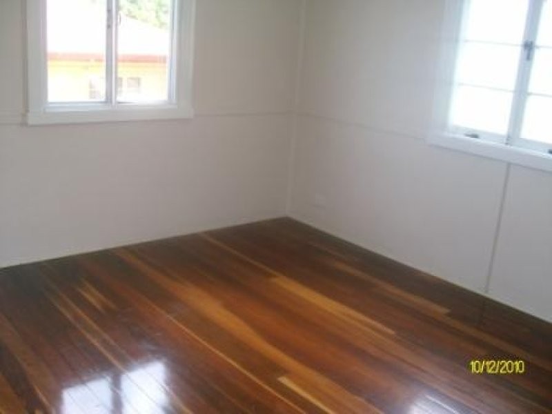 28 Chermside Road, Eastern Heights QLD 4305