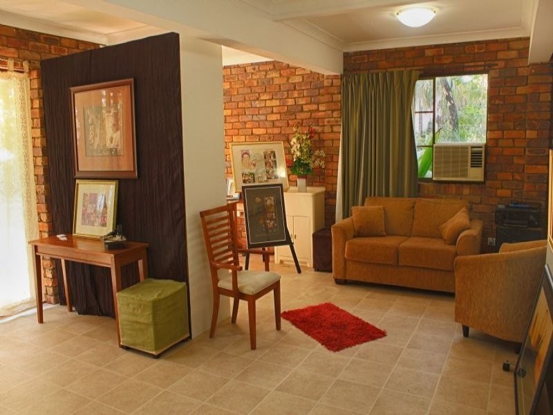 6 Cushing Street, North Ipswich QLD 4305