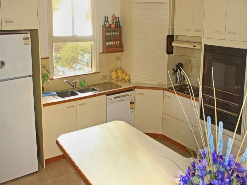 6 Cushing Street, North Ipswich QLD 4305