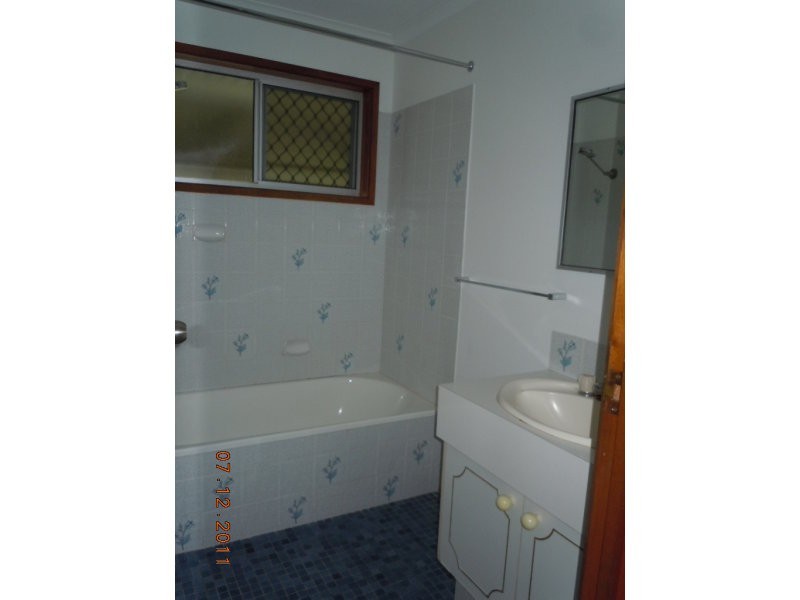 64 Naomai Street, Bundamba QLD 4304