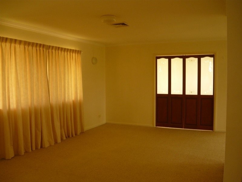 71 Barclay Street, Bundamba QLD 4304