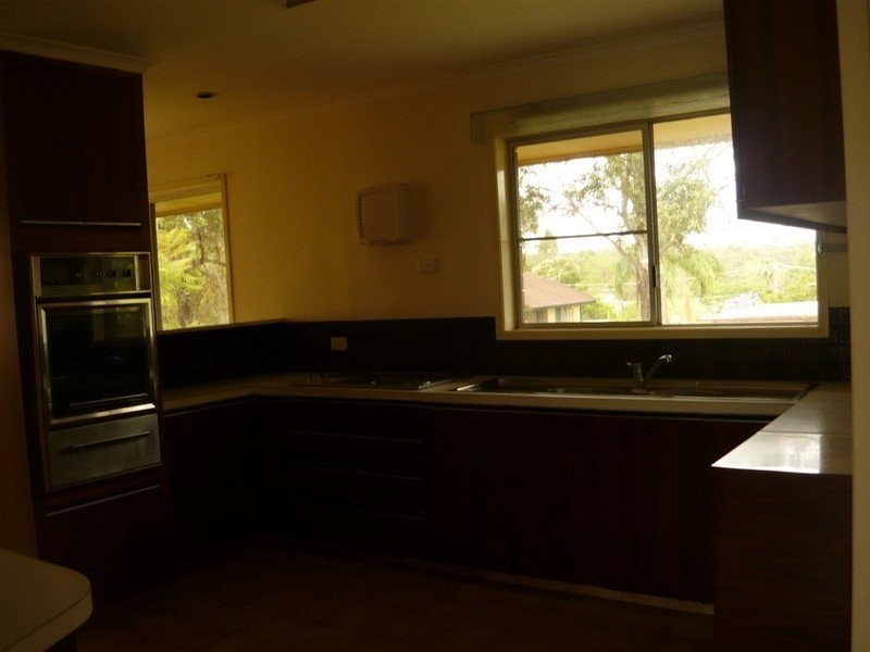 71 Barclay Street, Bundamba QLD 4304