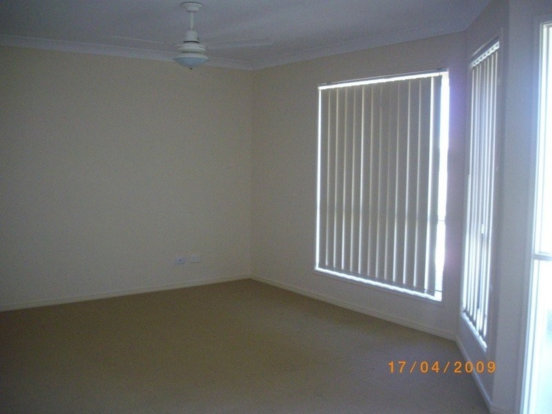 5 Nicole Place, Yamanto QLD 4305