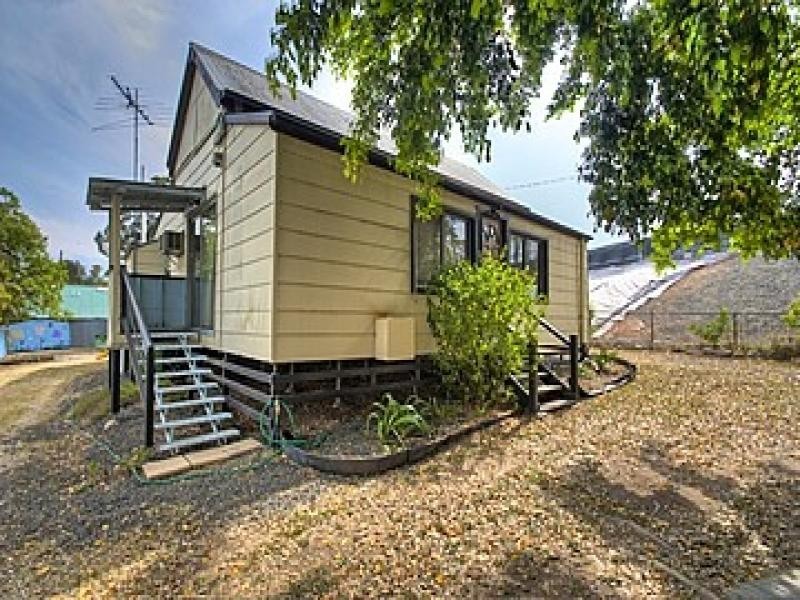 55 Brisbane Road, Riverview QLD 4303