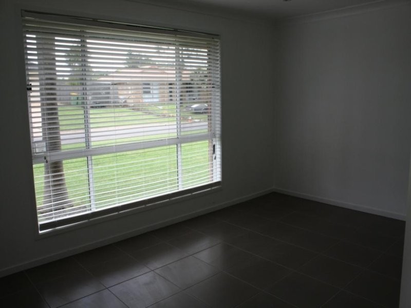 58 Helen Street, North Booval QLD 4304
