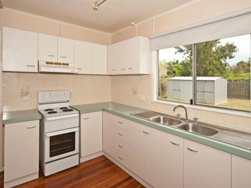 9 Bremer Parade, Basin Pocket QLD 4305