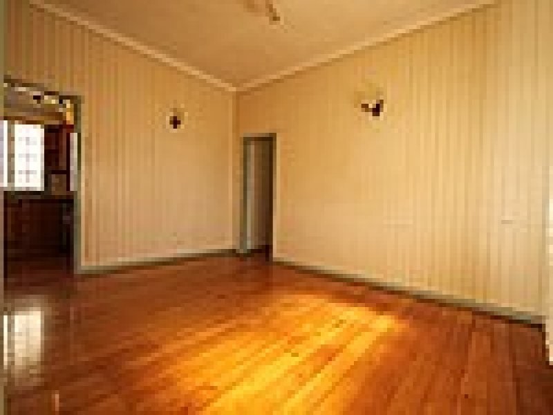 45 Glebe Road, Newtown QLD 4305