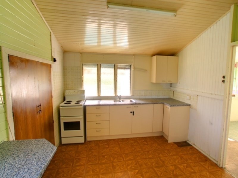 49 Woodford Street, One Mile QLD 4305