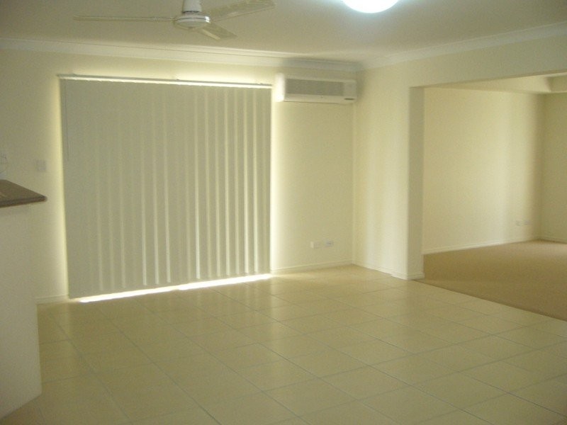 26 Benjamin Court, Yamanto QLD 4305