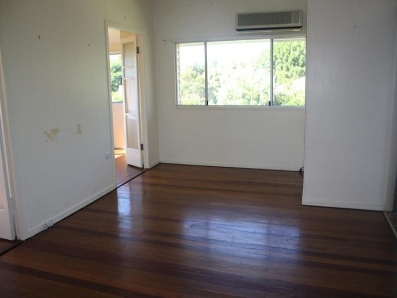 262 Warwick Road, Churchill QLD 4305