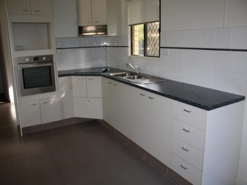 14 Lupton Street, Churchill QLD 4305