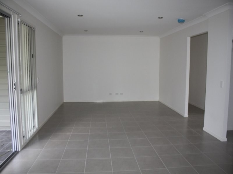 13 Hawthorne Street, Coalfalls QLD 4305