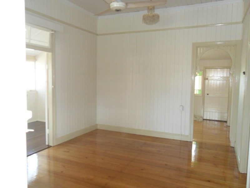 15 Chubb Street, One Mile QLD 4305