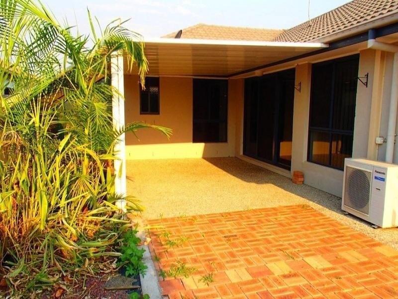 8 Bosswood Court, Yamanto QLD 4305